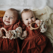 Load image into Gallery viewer, Bear Teether