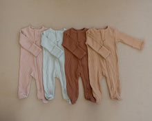 Load image into Gallery viewer, Mebie Baby Pale Pink Organic Cotton Ribbed Zipper Footed Onesie Pajamas