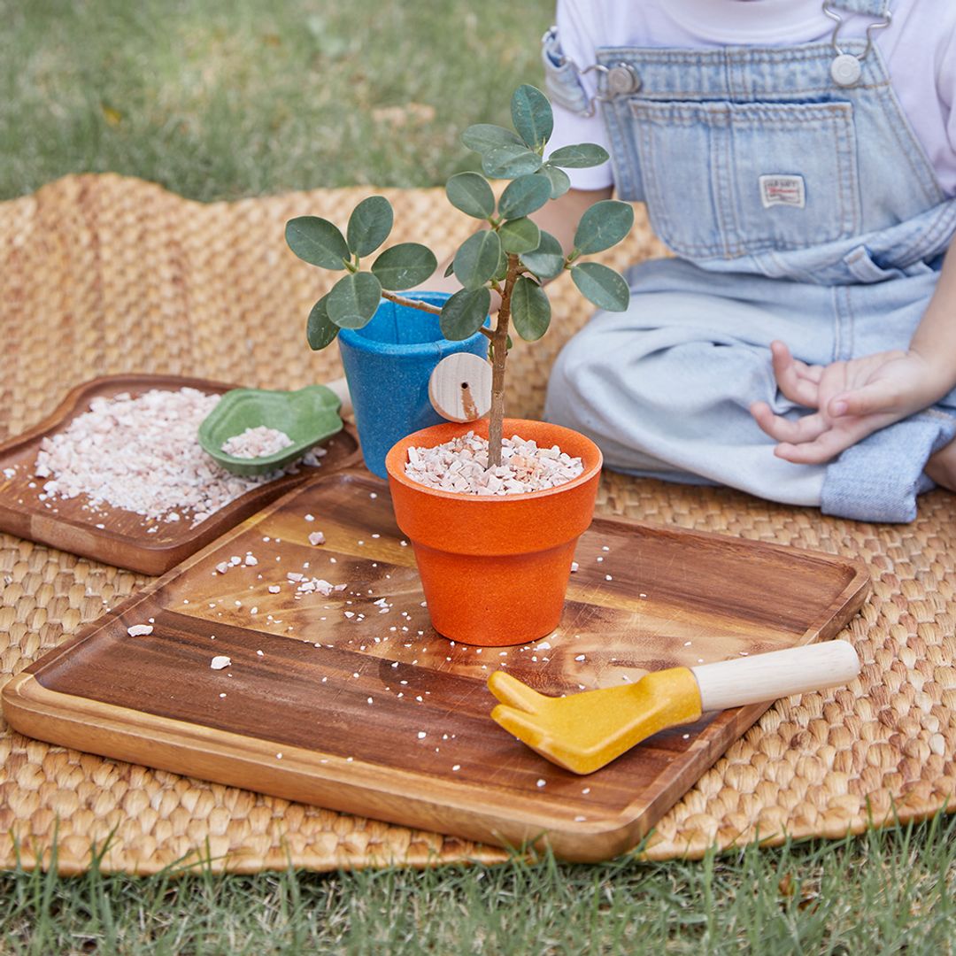PlanToys Sustainable Non-Toxic Kids' Gardening Set