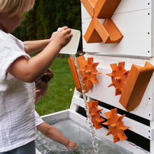 Load image into Gallery viewer, Avenlur Aloe Sustainable Outdoor Mini Playset with Water Fun