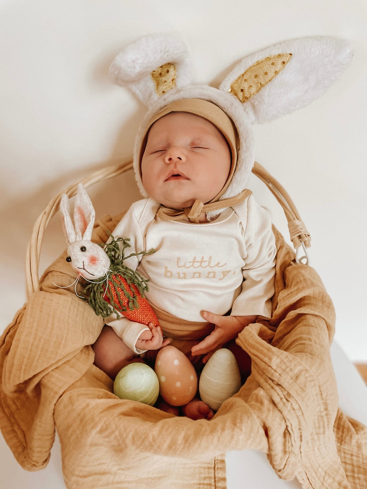 Little Bunny Organic Cotton Baby Bodysuit – Long Sleeve, 0–24M