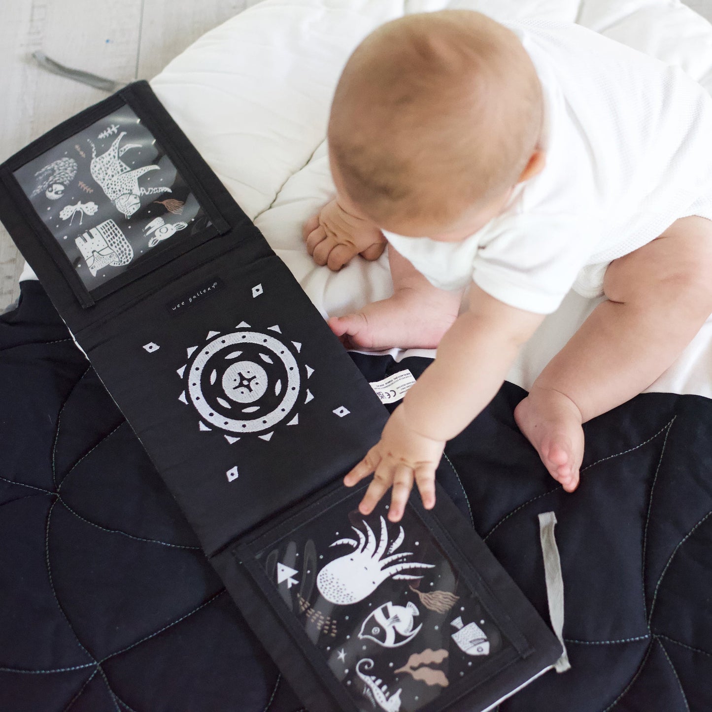 Wee Gallery Organic Eco-Friendly Newborn Baby Gift Set | Safari