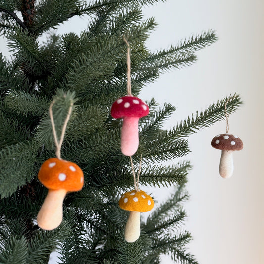 Autumn Mushroom Ornament Set of 4 – Handmade Wool Felt Holiday Decor