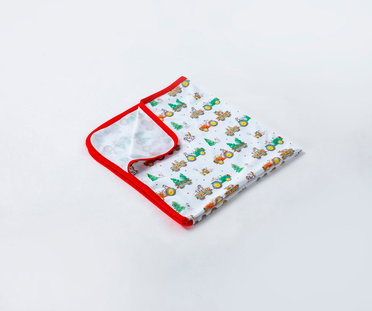 Moo-y Christmas Organic Cotton Baby Blanket – GOTS Certified Holiday Blanket