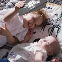 Load image into Gallery viewer, Wee Gallery Organic Eco-Friendly Newborn Baby Gift Set | Ocean