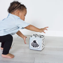 Load image into Gallery viewer, Wee Gallery Eco-Friendly Non-Toxic Sensory Baby Toy Bundle | Ocean