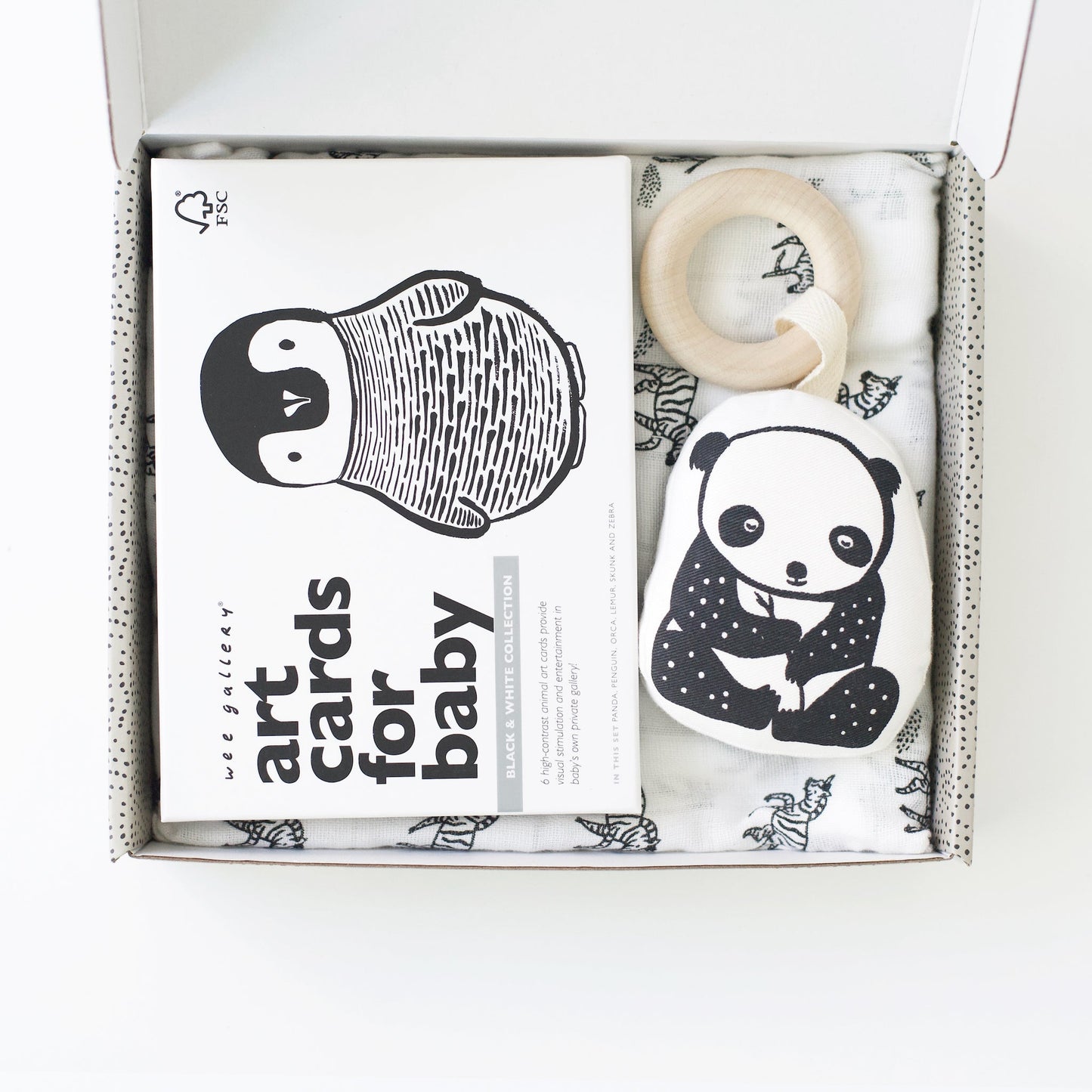 Wee Gallery Eco-Friendly Newborn Baby Naturalist Gift Set - Black + White