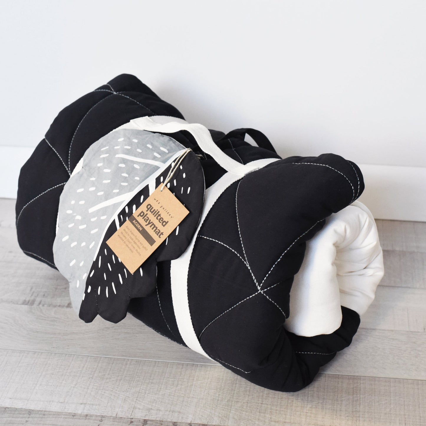 Wee Gallery Organic Cotton Acorn Playmat and Clutch Ball Set