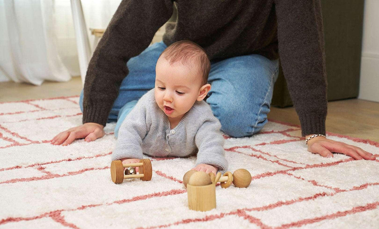 Sage & Wild Windowpane Washable Organic Cotton Rug - GOTS Certified Hand-Drawn Design