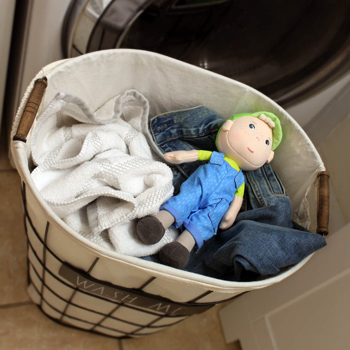 The Ultimate Guide to Non-Toxic & Sustainable Laundry Detergents for Families with Kids