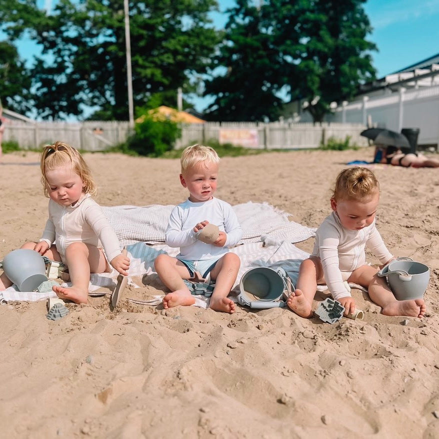 Ellie Silicone Beach Toy Set