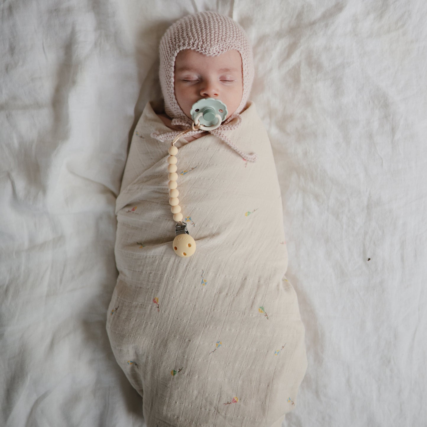 Mushie Organic Cotton Muslin Swaddle Blanket