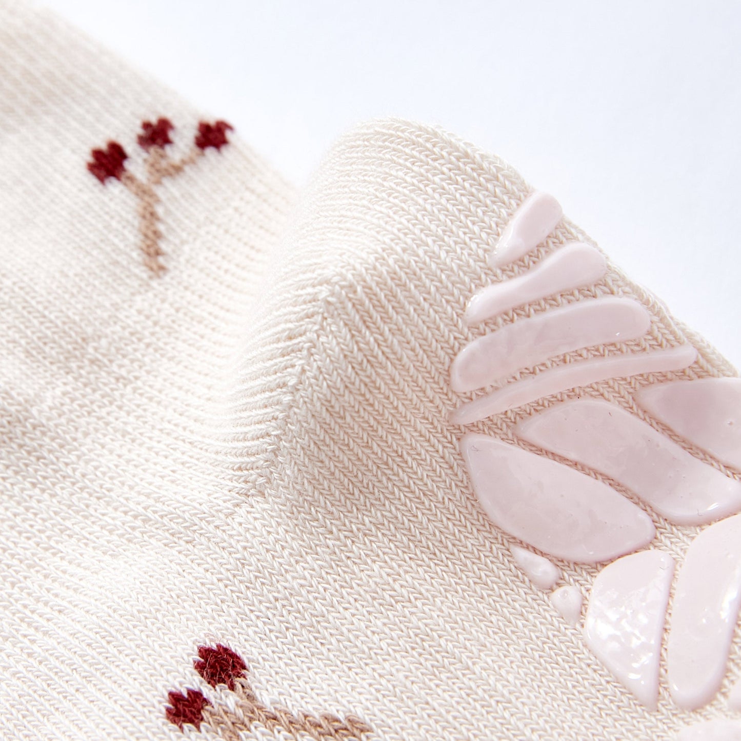 New- Little Wonder Things- Organic- 4 Pairs of Stay-On Baby & Toddler Non-Slip Socks