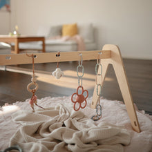 Load image into Gallery viewer, Daisy Rattle Teether

