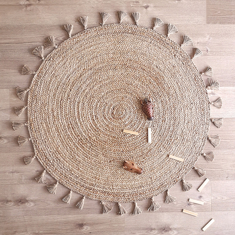 Else Round Jute Rug with Pompoms