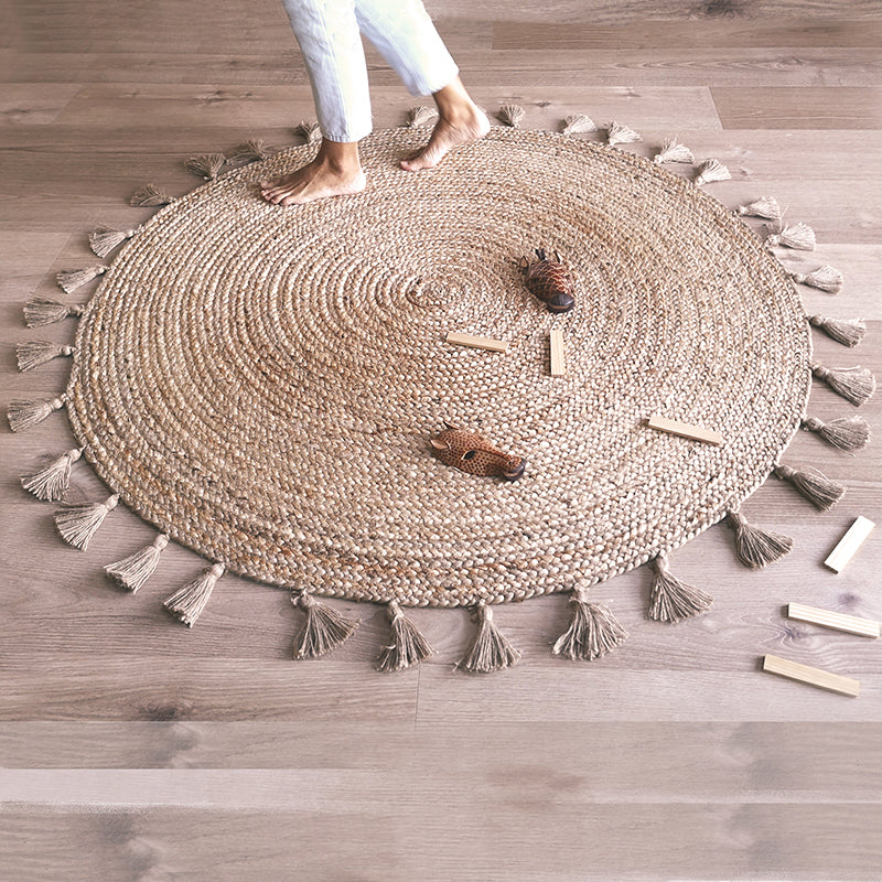 Else Round Jute Rug with Pompoms