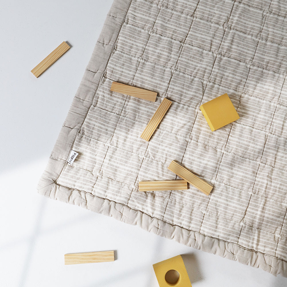Anna Reversible Washed Cotton Baby Blanket – Sable, Small
