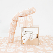 Load image into Gallery viewer, Beige Yin Yang Play Cube
