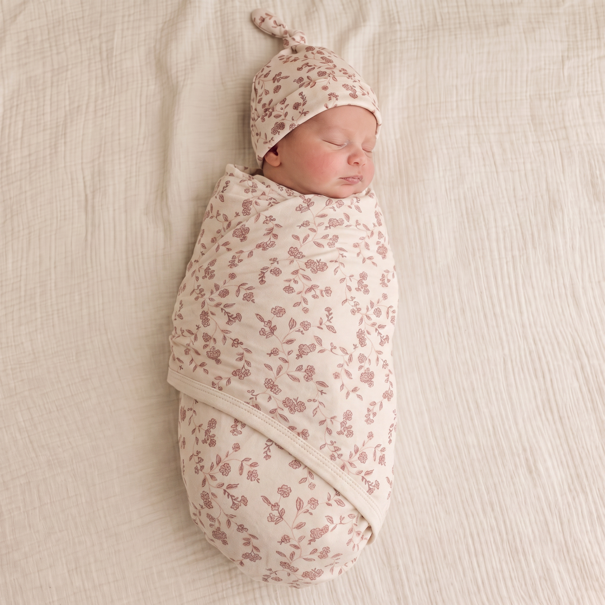 Organic Cotton Swaddle Blanket & Knotted Hat Set for Newborns – Petal Whispers