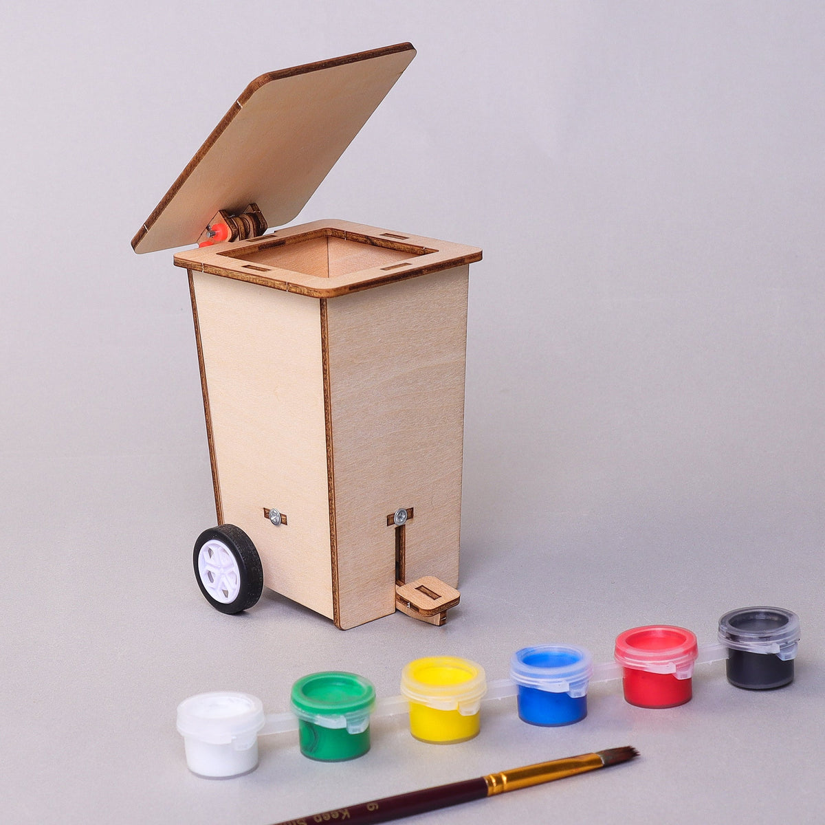 Kitsville Build & Paint Mini Trash Cans (Set of 2) – Wooden DIY Craft Kit