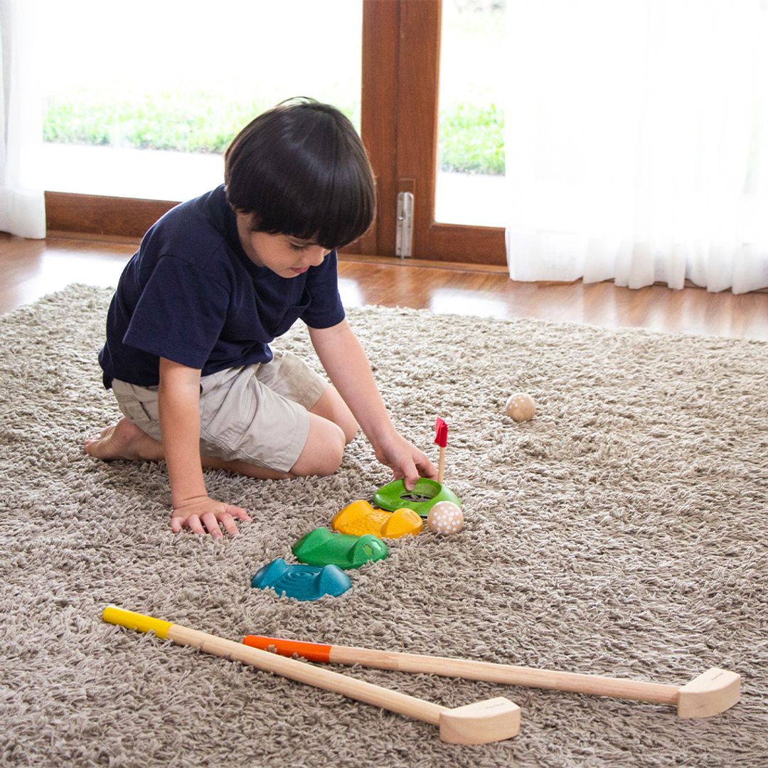 PlanToys Sustainable Mini Golf Yard Game - Full Set