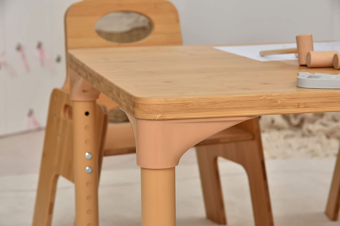Avenlur Adrian - Sustainable Bamboo Toddler Table and Chair 5 Piece Set