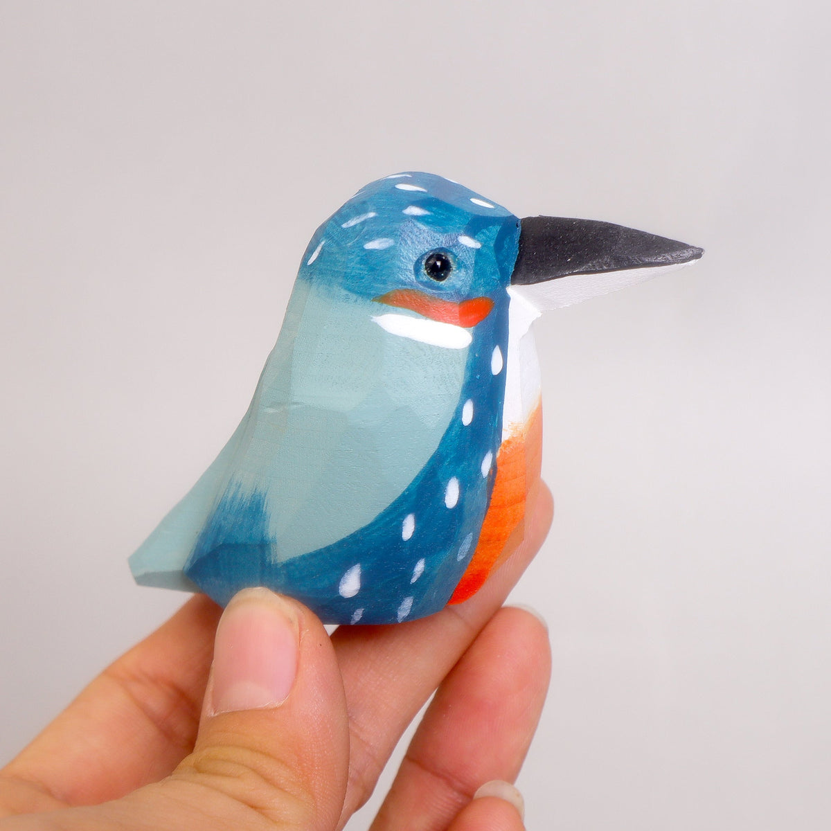 Kitsville Hand-Carved Wooden Bird Figurine – Hummingbird