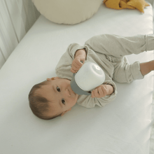 Load image into Gallery viewer, Nanobébé 9oz Flexy Silicone Baby Bottle
