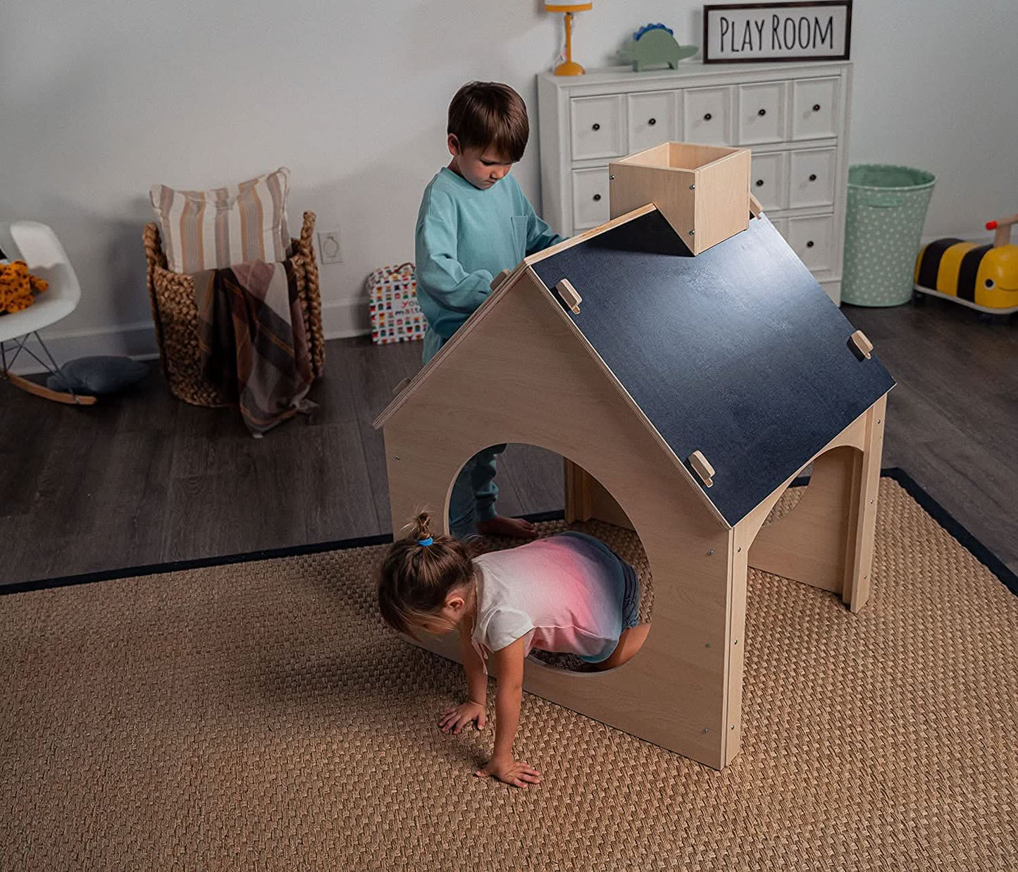 Avenlur Evergreen- Sustainable Children's Playhouse with Chalkboard Roof