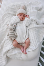 Load image into Gallery viewer, Luna + Luca Chunky Rib Organic Cotton Knit Long Sleeve Gender Neutral Romper - White
