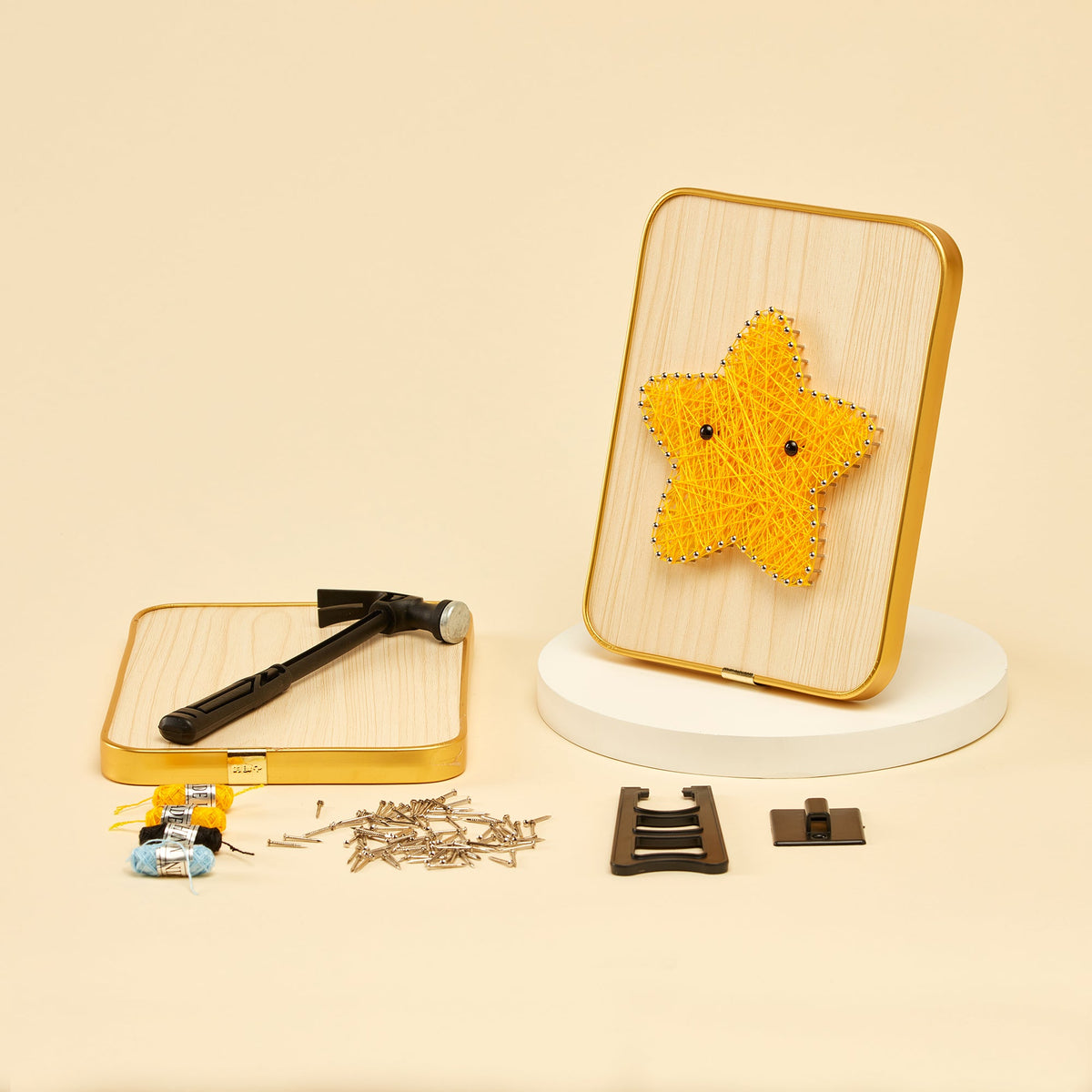 Kitsville String Art Kit – Wooden DIY Craft Kit