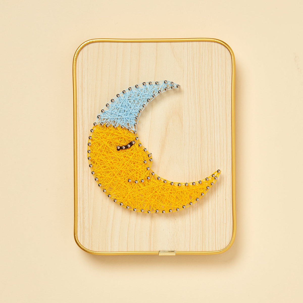 Kitsville String Art Kit – Wooden DIY Craft Kit