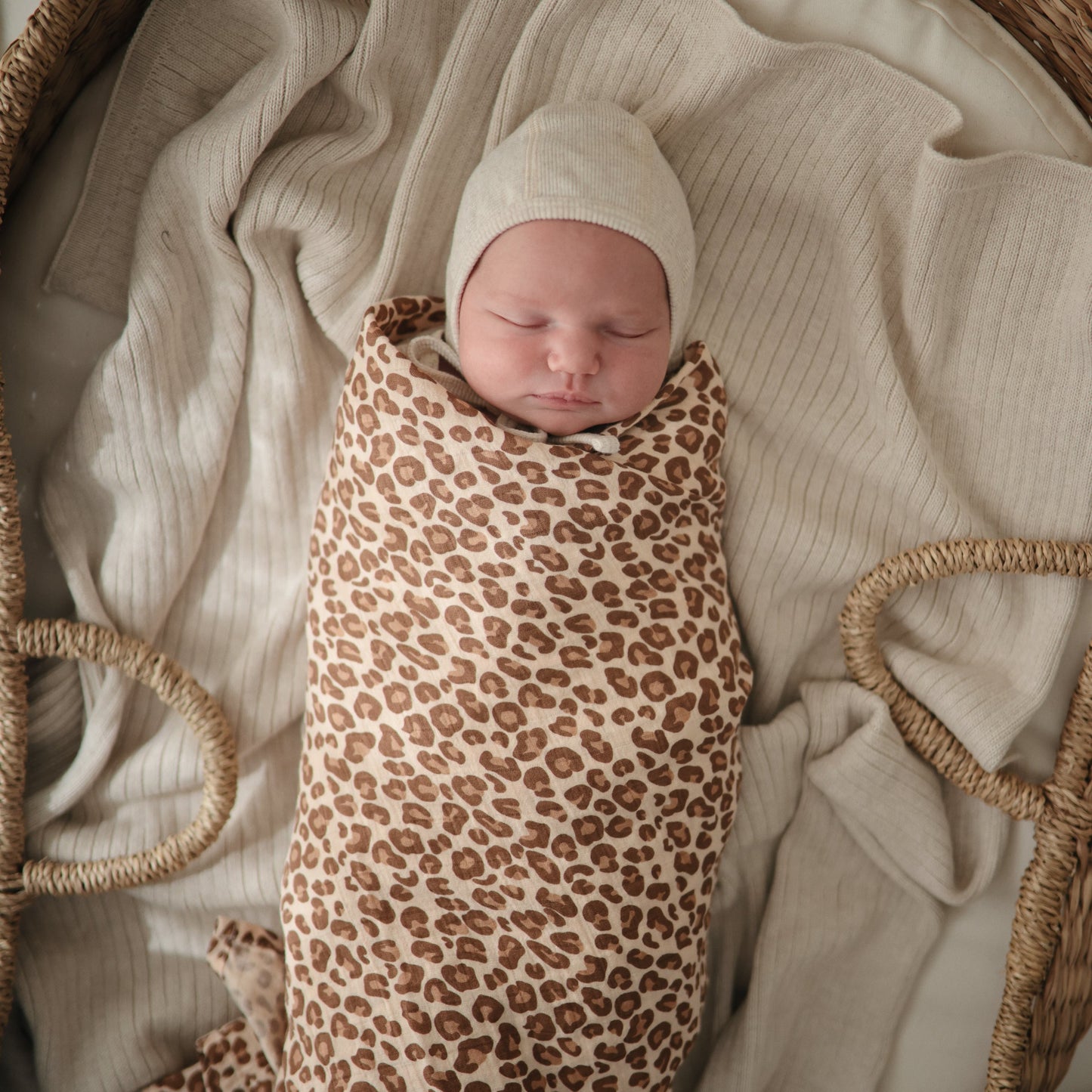 Mushie Organic Cotton Muslin Swaddle Blanket