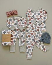 Load image into Gallery viewer, Conversation Hearts Ribbed Bamboo Cozy Set
