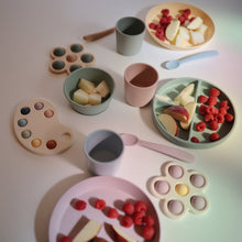 Load image into Gallery viewer, Silicone Suction Plate
