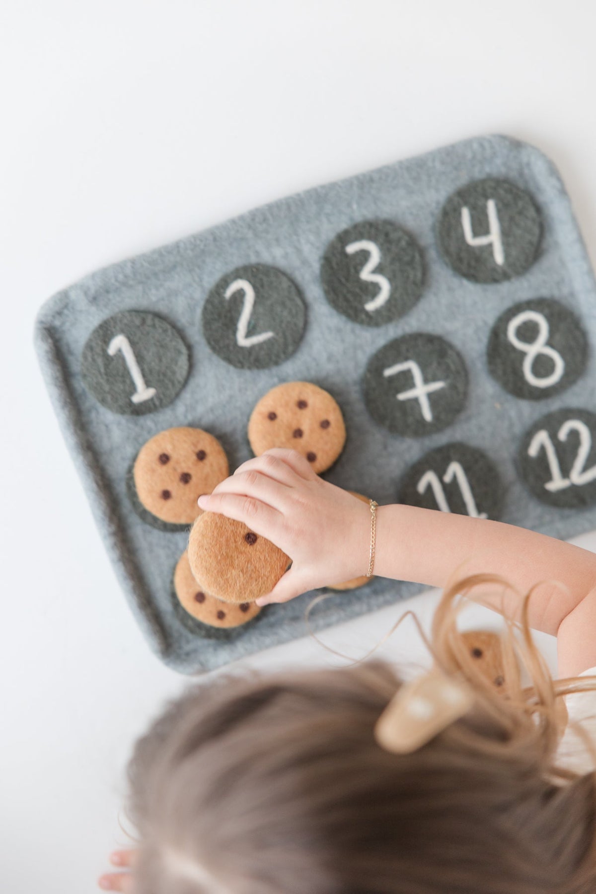 Chocolate Chip Cookie Counting Set – Handmade Wool Felt Learning Toy