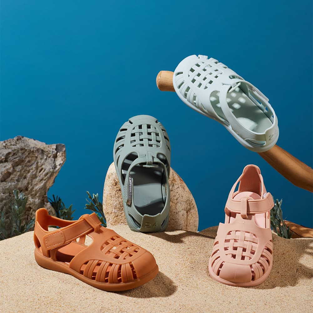 Coral Kids' Sandals – Waterproof, Recycled Materials, Non-Slip