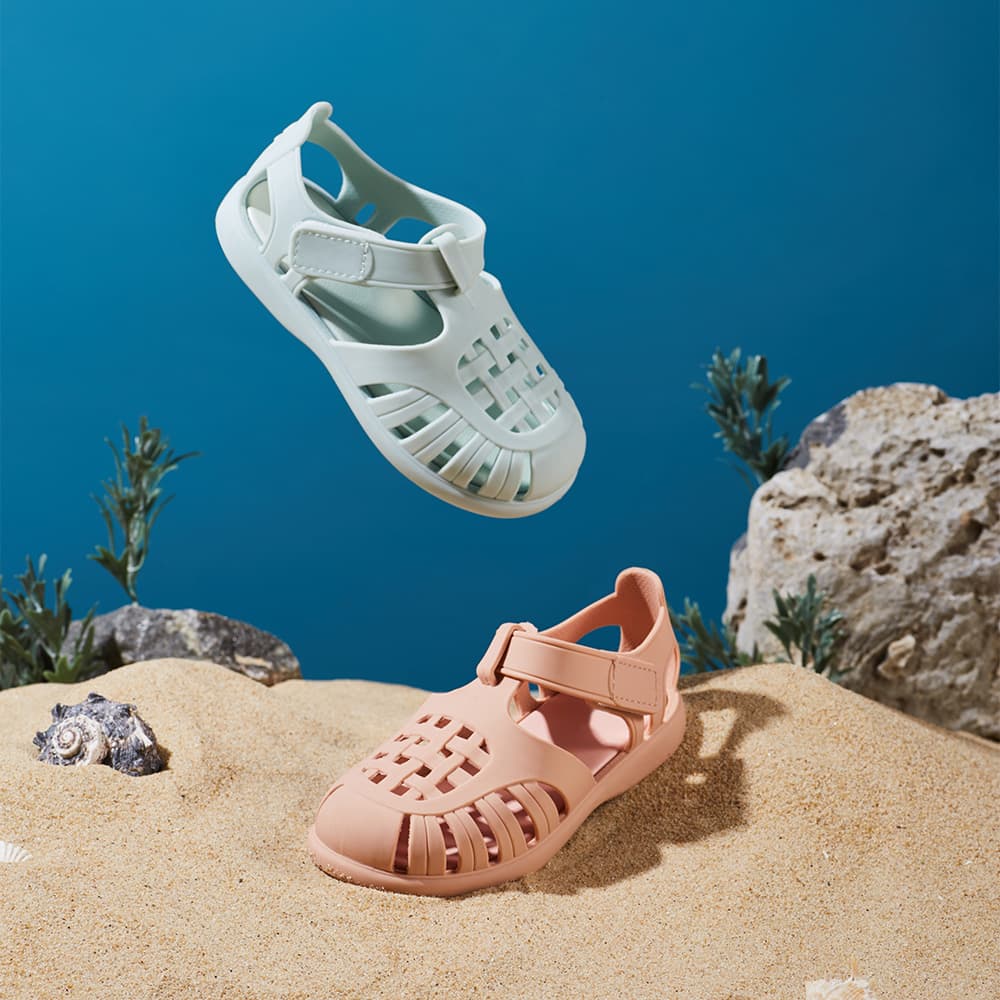 Coral Kids' Sandals – Waterproof, Recycled Materials, Non-Slip
