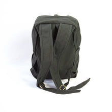Load image into Gallery viewer, Terra Thread Earth Sustainable GOTS Organic Cotton Backpack

