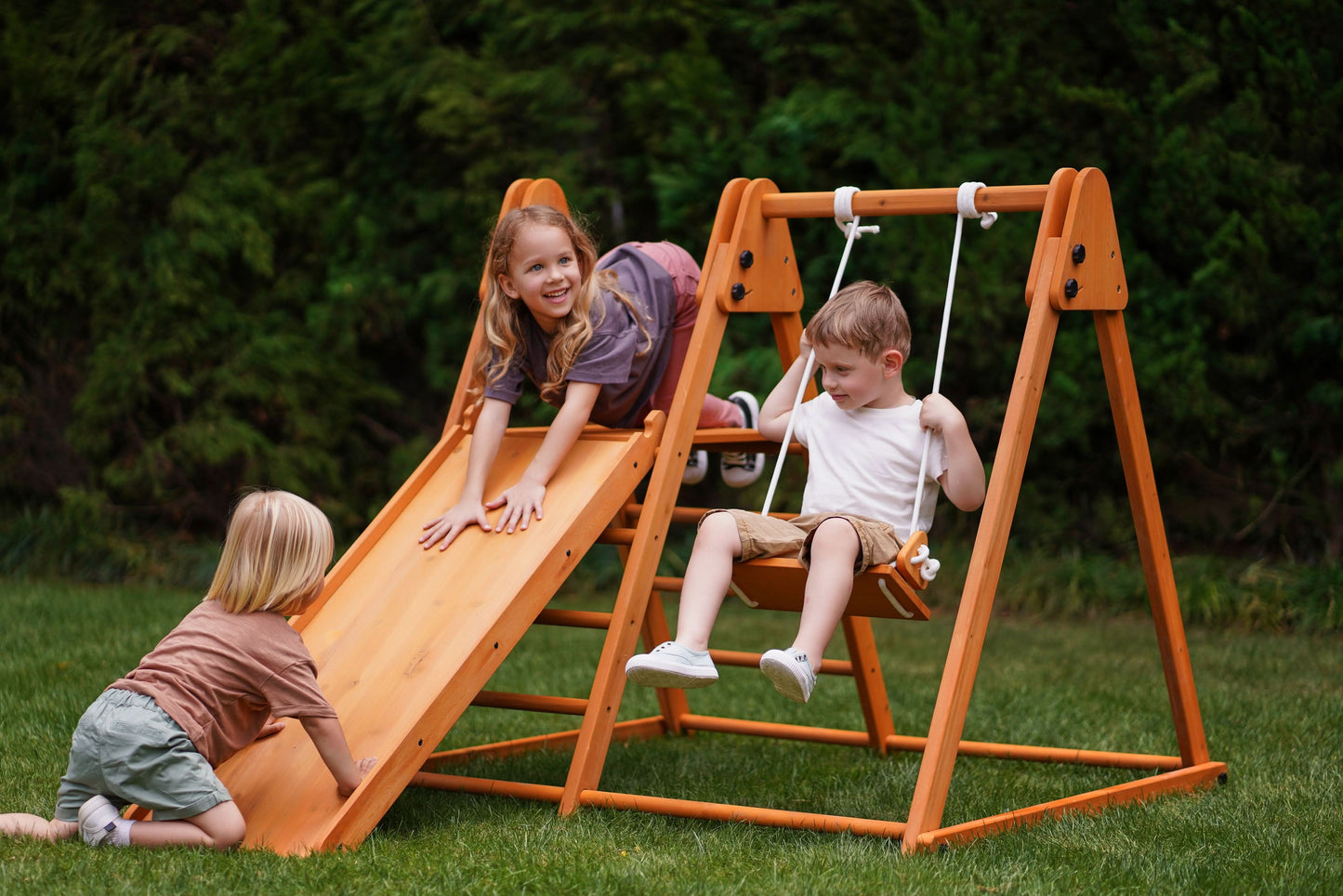 Avenlur Juniper Eco-Friendly Wooden Outdoor - Indoor Folding Toddler Playset
