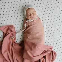 Load image into Gallery viewer, Mushie Organic Cotton Ribbed Baby Blanket
