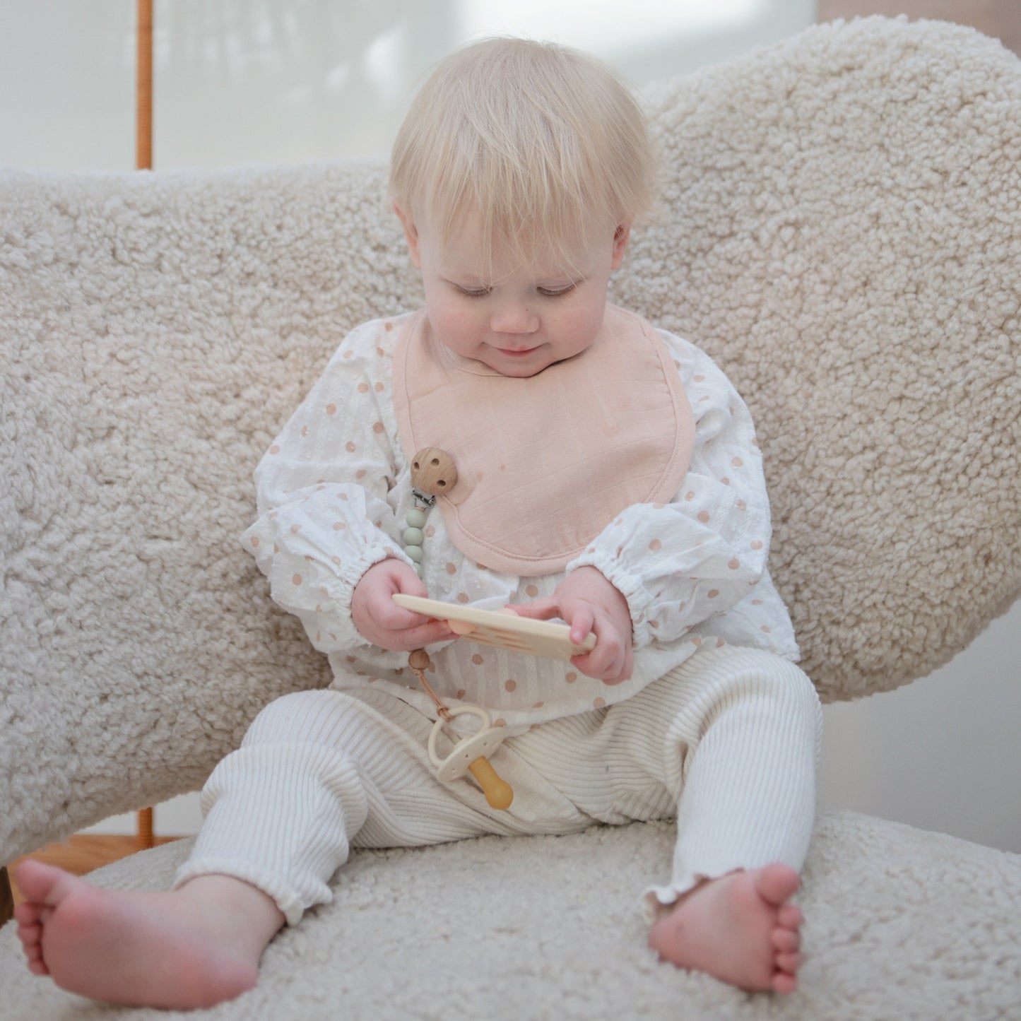 Mushie Organic Cotton Muslin Bib