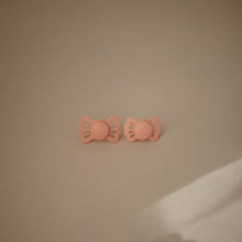 Load image into Gallery viewer, FRIGG Lucky Symmetrical Silicone Pacifier 2-Pack (0-6 Months)
