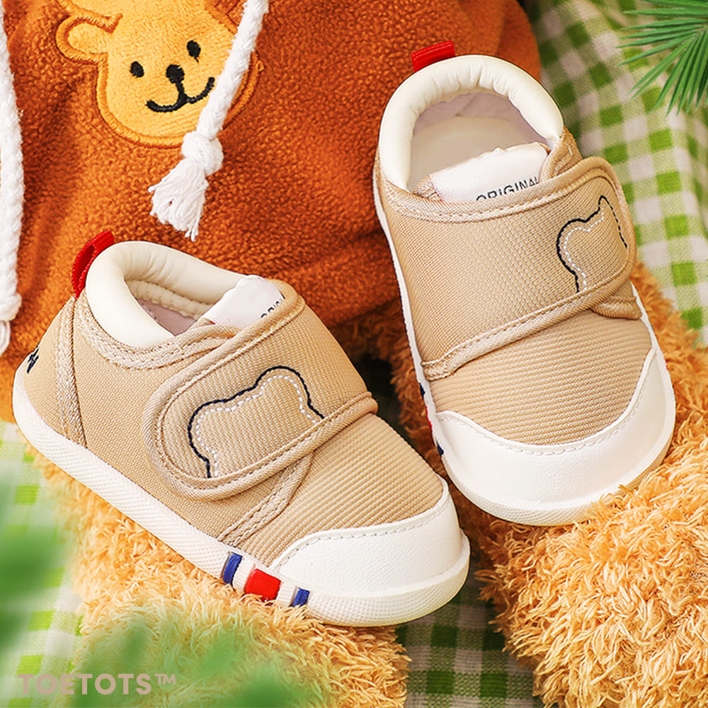 Flopsy Toddler Shoes – Recycled Leather, Velcro Strap, Roomy Toe Box