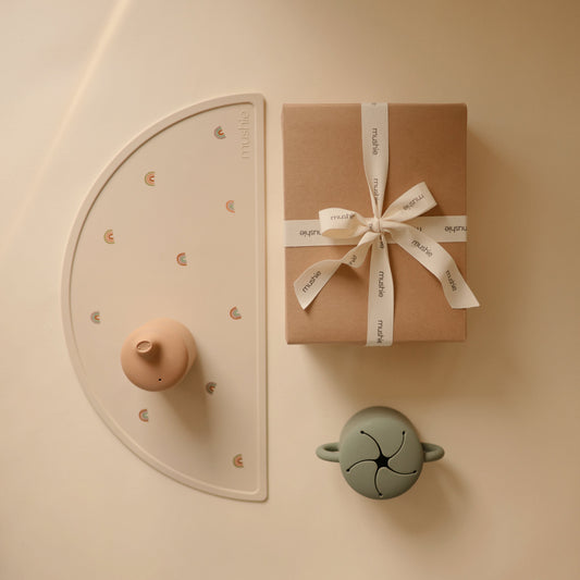 Mushie Silicone Mealtime Gift Set | Snack Cup, Sippy, Placemat