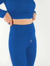 Load image into Gallery viewer, Adult Baselayer Leggings – 100% Merino Wool
