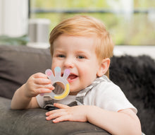 Load image into Gallery viewer, Haakaa Silicone Palm Teether 1 PK
