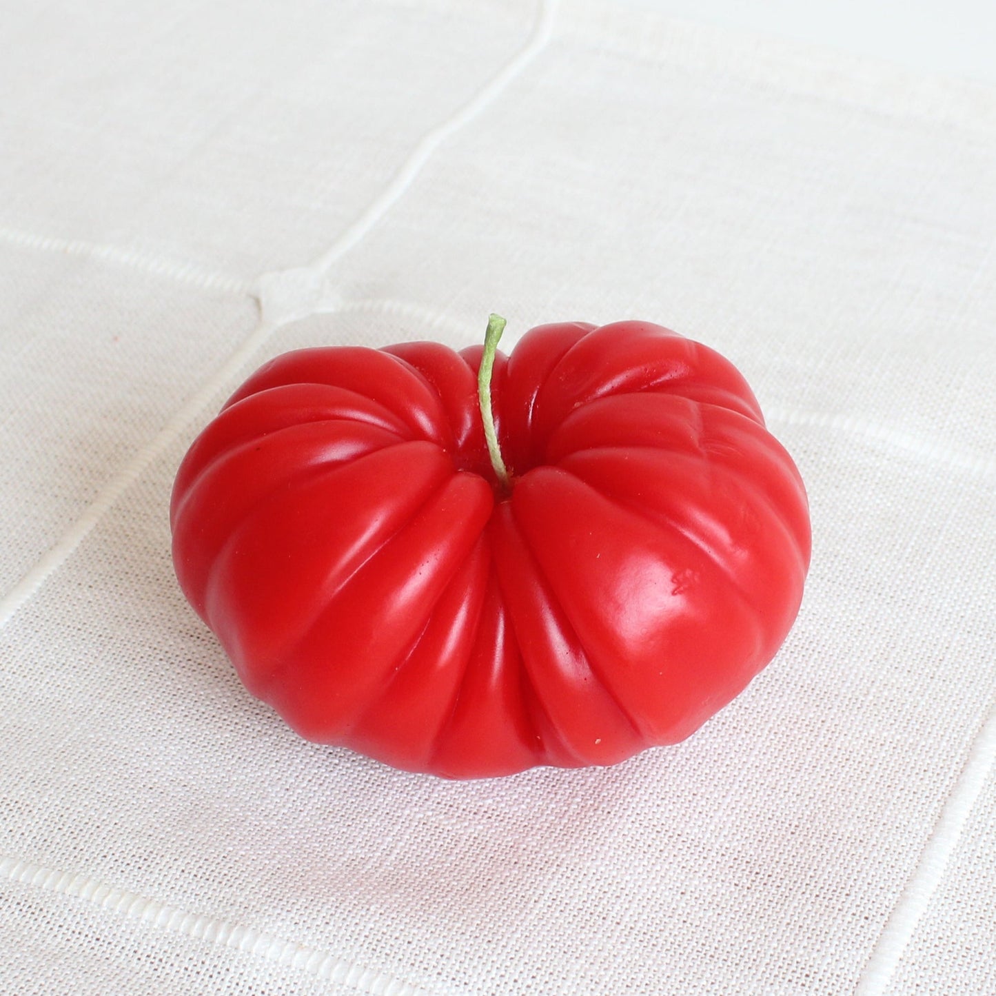 EXTRA LARGE HEART-SHAPED HEIRLOOM TOMATO BEESWAX CANDLE