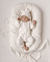 Load image into Gallery viewer, Luna + Luca Organic Cotton Cable Knit Gender-Neutral Baby Receiving Blanket - White
