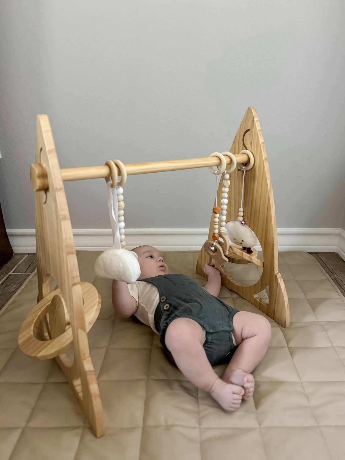 Avenlur Rocket - Eco-Friendly Wooden Baby Gym
